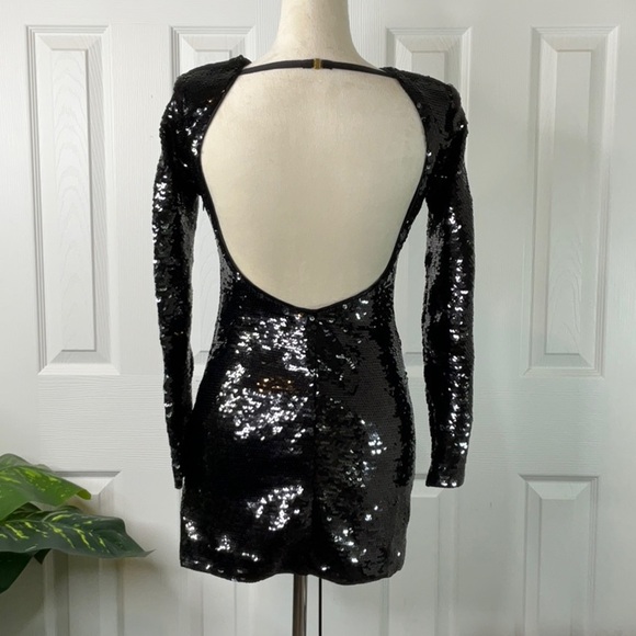 Frame Women’s Open-back Sequin Knit Mini Dress Size XS - Picture 7 of 15